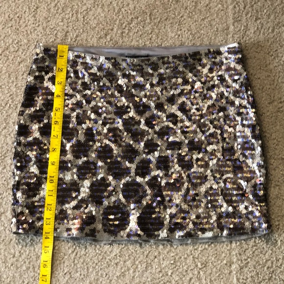 Express Shimmer animal print sequins Paillettes mini skirt size S - Picture 3 of 14